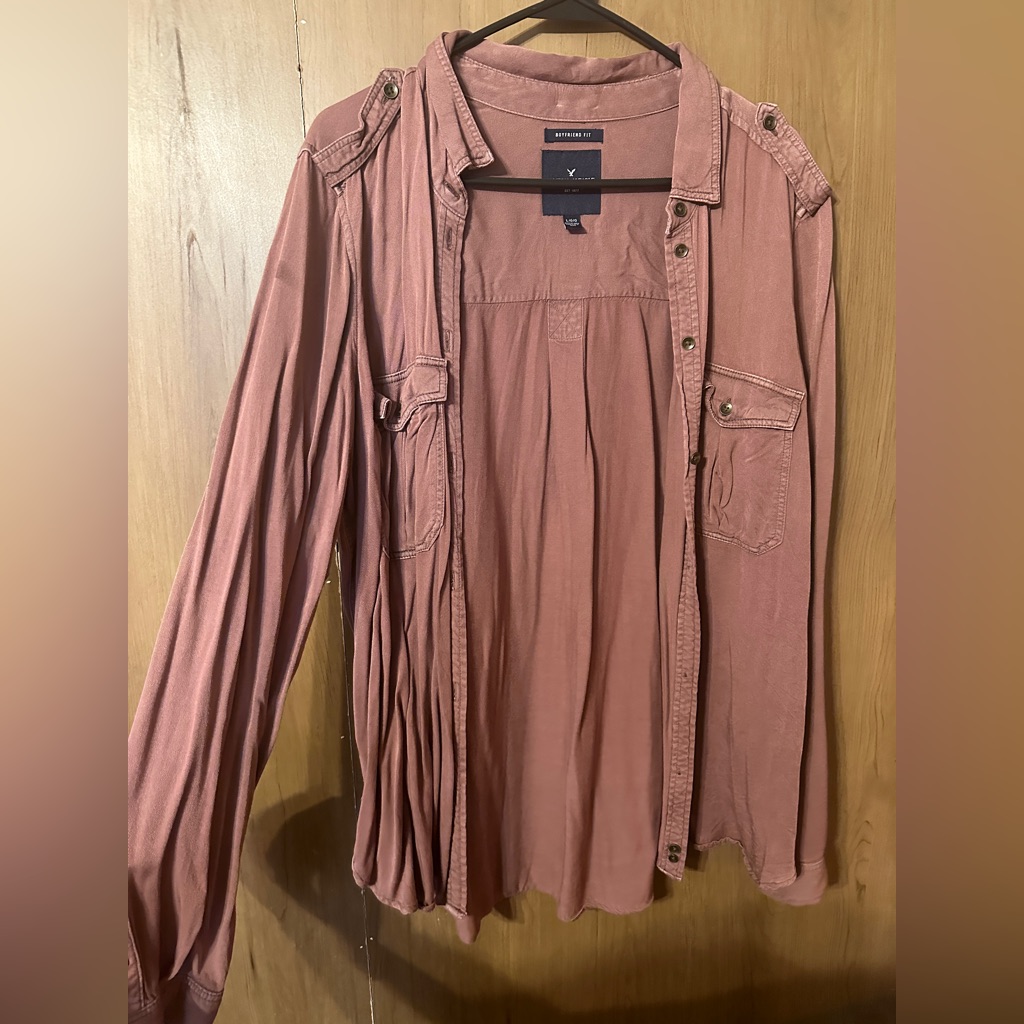 American Eagle Button Up Down